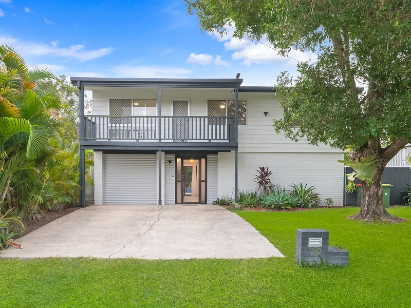 Stylish Family Home! Fantastic Location!