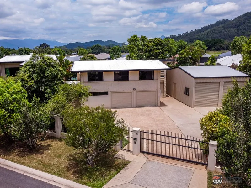 Renovated Managers’ Millhouse – 2 Houses – Share The Love!