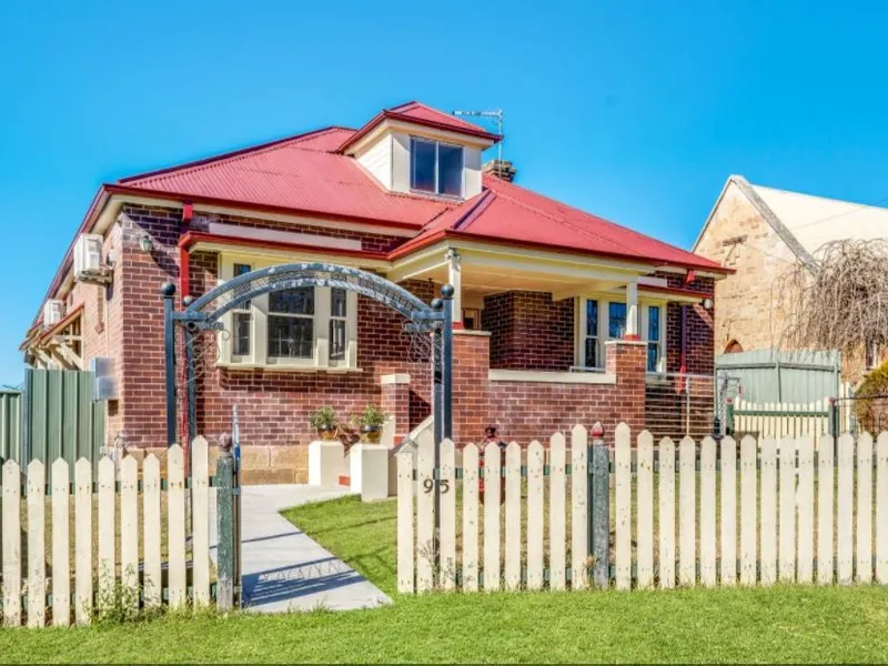 MARULAN STAYZ - A HOME WITH A BUSINESS