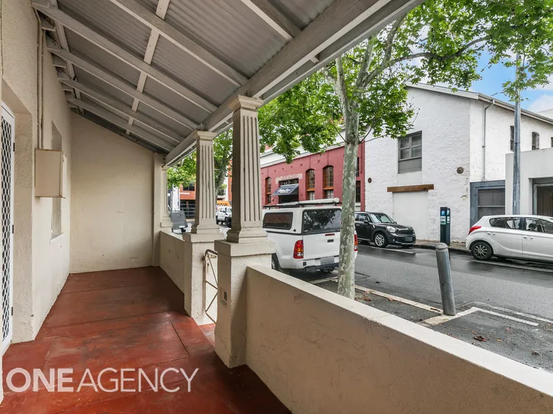 IN THE HEART OF FREO WITH PARKING!