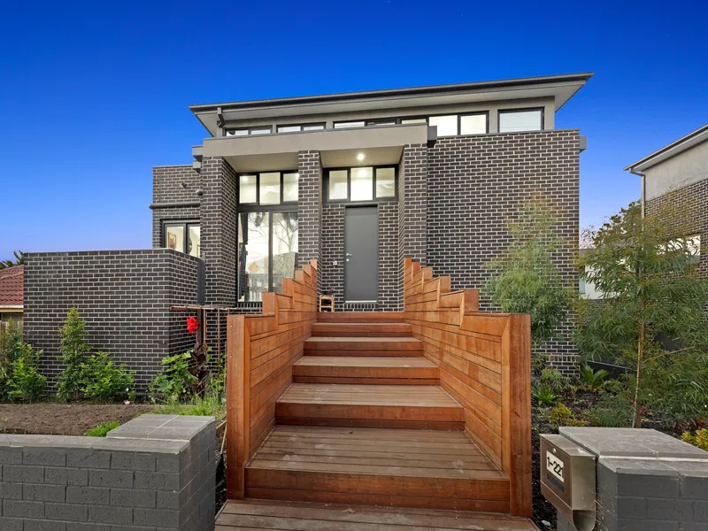 A Massive Family Castle!