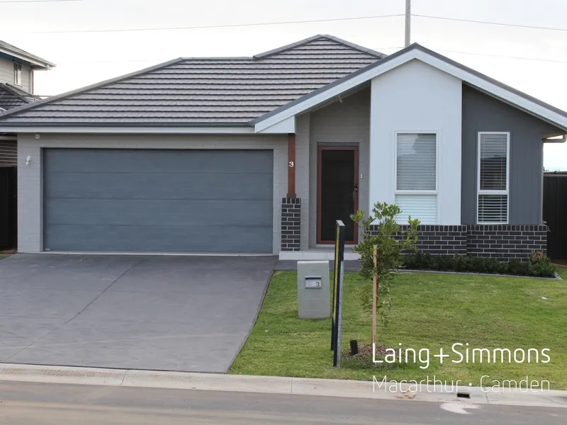 Modern and Stylish Family Home + Gas Fire Place