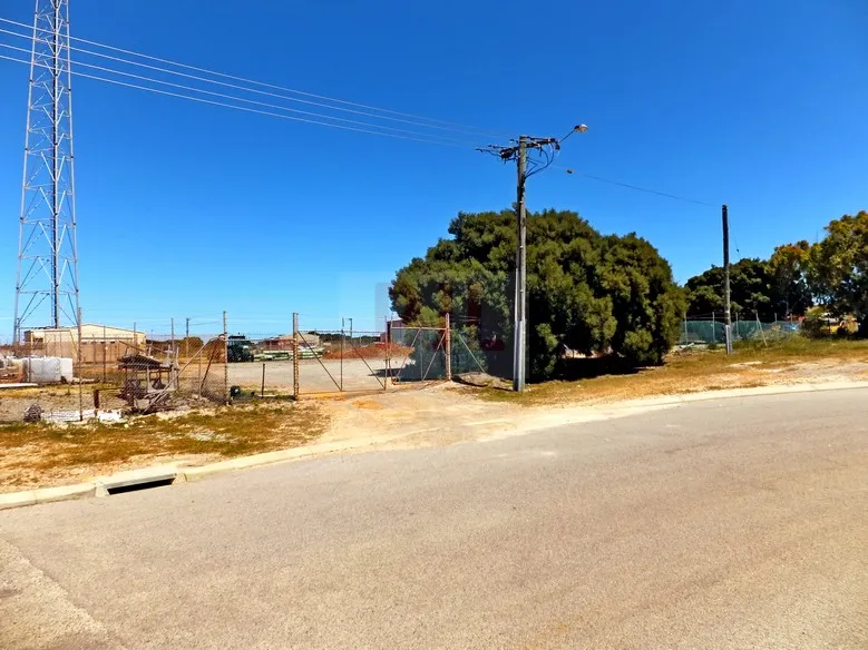 AUCTION - LIGHT INDUSTRIAL LAND