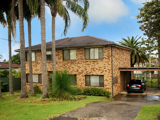 THREE BEDROOM VILLA IN QUIET STREET