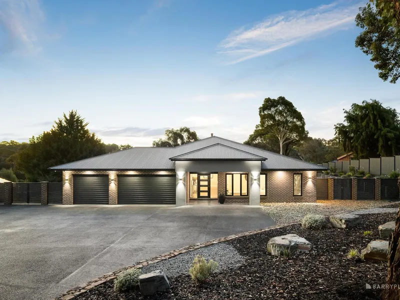 Exclusive Oakland Drive lifestyle living.