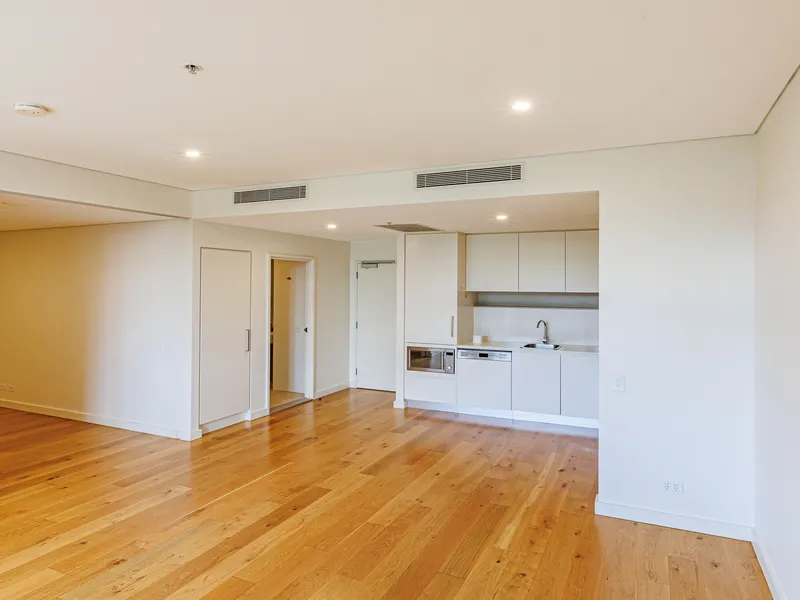 North Facing Modern One Bedroom Plus Study Apartment