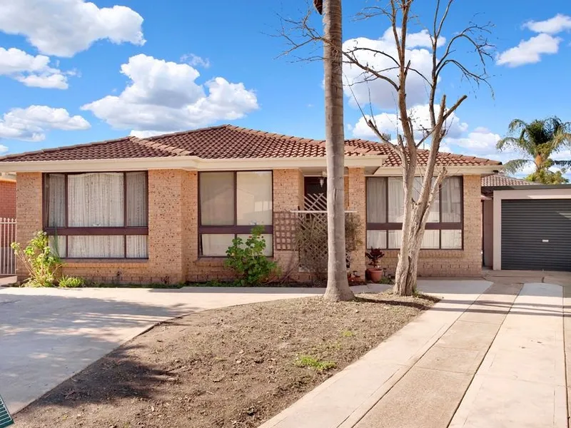 CENTURY 21 THE PARAMOUNT GROUP