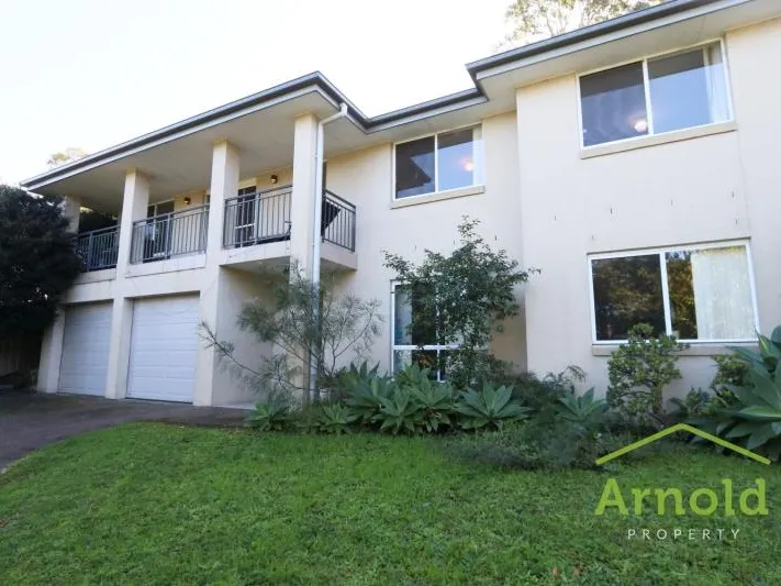 SHORT TERM LEASE ONLY - 4 Bedroom, 2 storey home