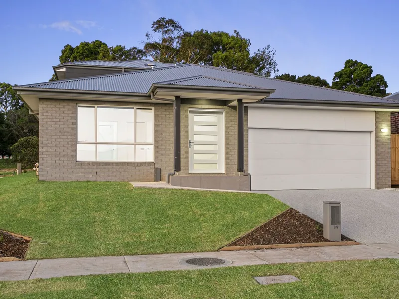 Townhouse Only A Stone's Throw From Bayside Beaches