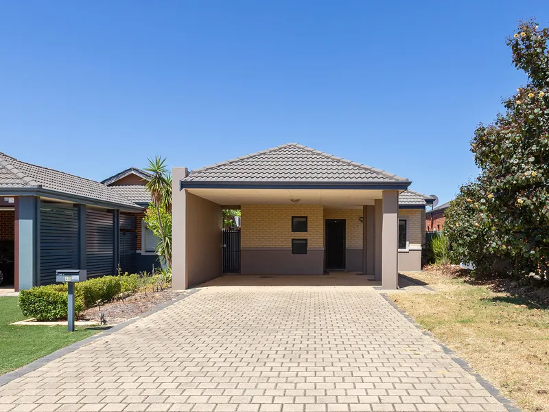 Located on the river side of Guildford Road with easy access to Tonkin Highway and the City