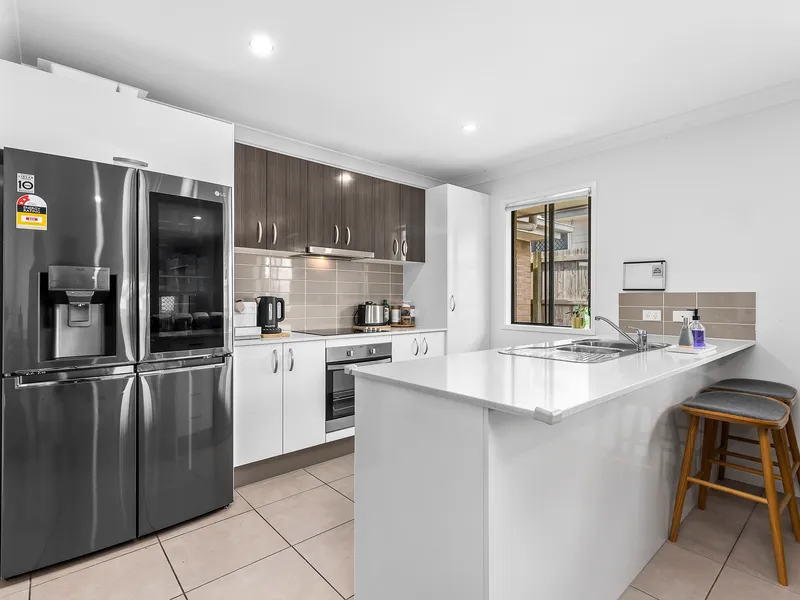 Immaculate 4-bedroom + Second Living
