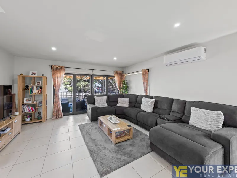 Irresistibly designed with a glamorous touch!