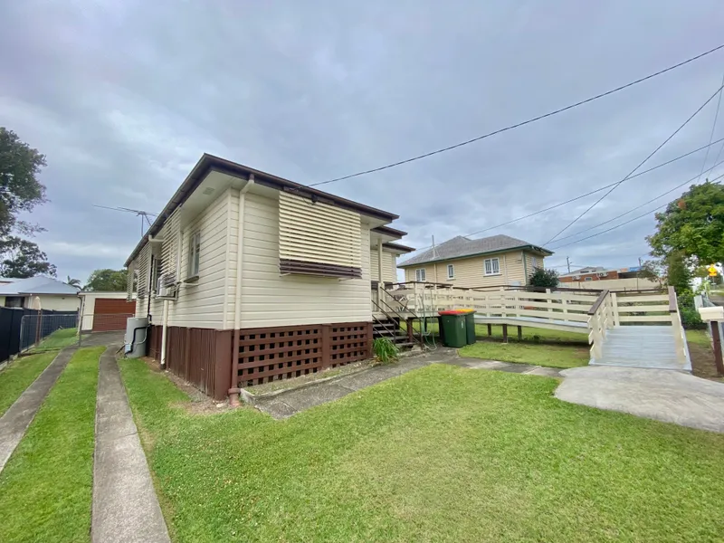 RARE BUY ! Side Access+ Location