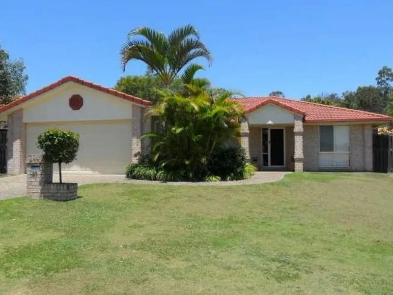 Large Family Home in Great Pacific Pines Location!