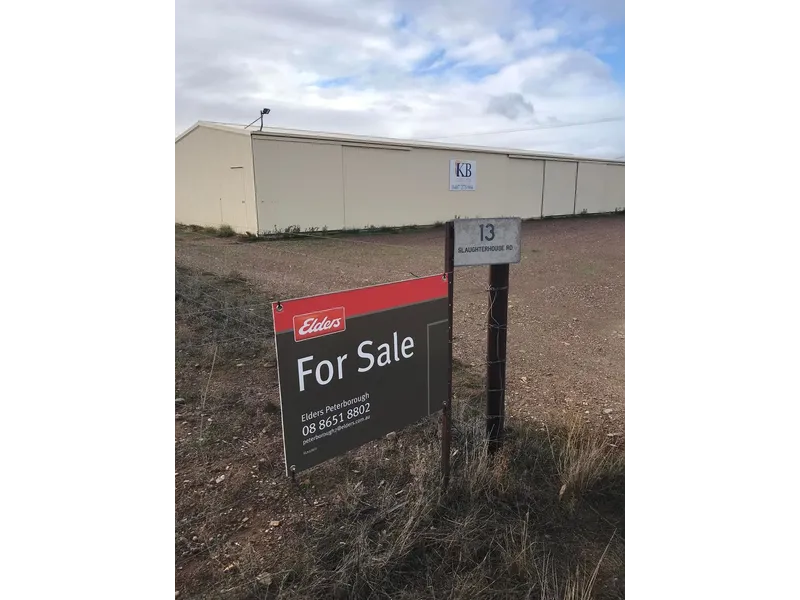 LAND WITH 8 BAY SHED