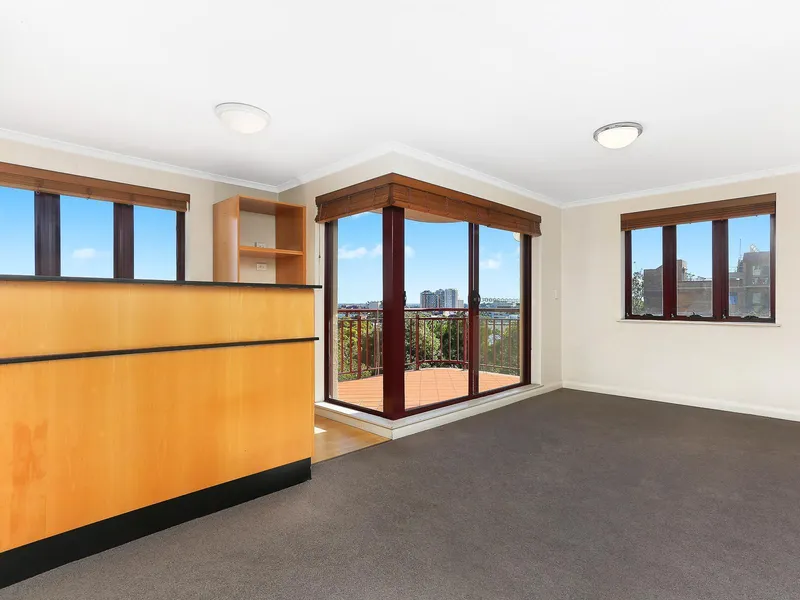 Bright and modern one bedroom apartment