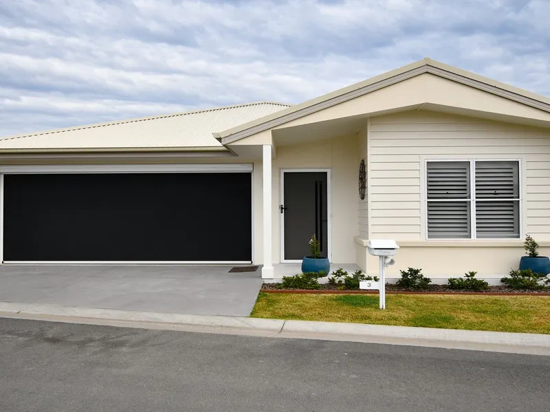 The Albatross - A Beautiful Home With A View