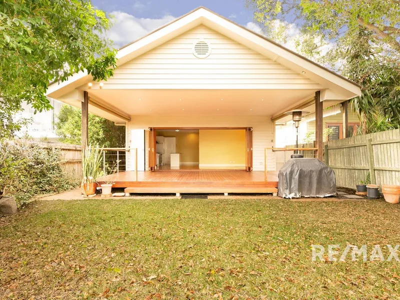Character Queenslander - Ducted Air-Conditioning - Ideal Entertainer