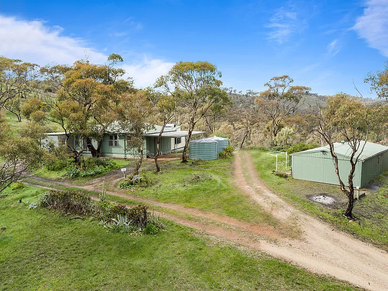 3 bedroom home in lovely secluded setting