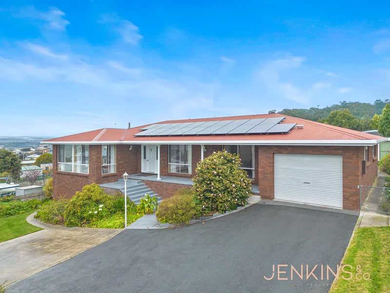 Serene Seaside Living + Panoramic Views