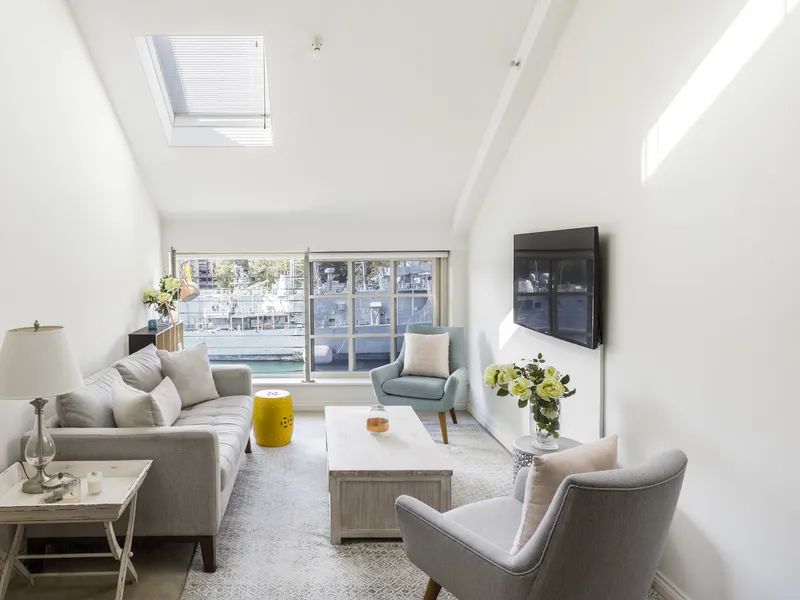 Fully furnished loft style apartment