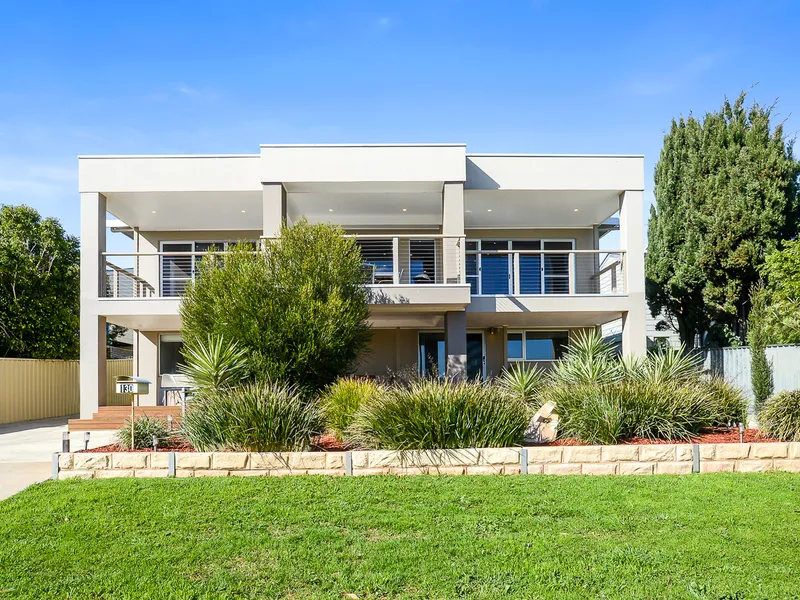 Spacious, Versatile, Views and Wonderfully Serene