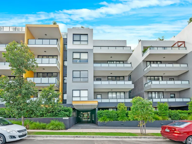 Spacious 2-bedroom + Study (106sqm)