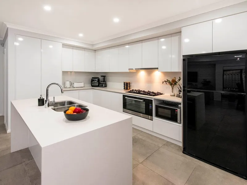 Home Open Cancelled! YOUR ULTIMATE EASY CARE LIFESTYLE AWAITS!