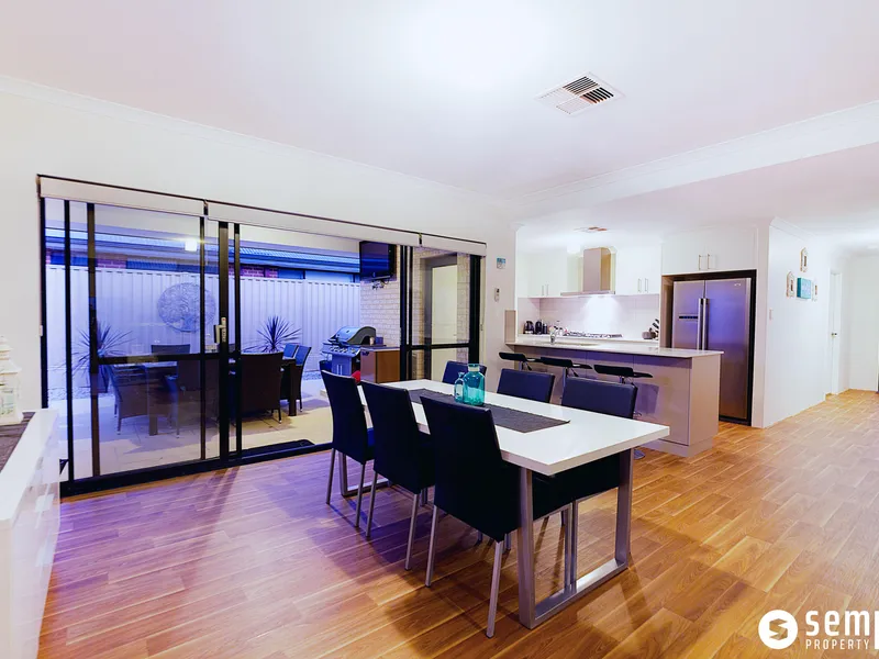 UNDER OFFER BY TEAM SEMPLE