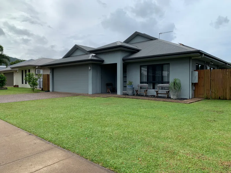 Modern Lifestyle & Perfect Location!!