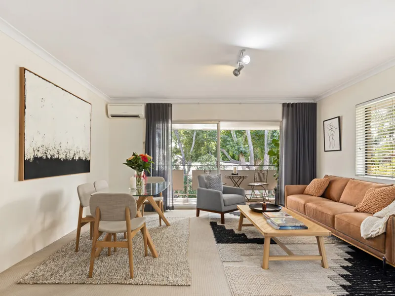 PRIVATE UNIT IN SOUGHT-AFTER CLAYFIELD POCKET