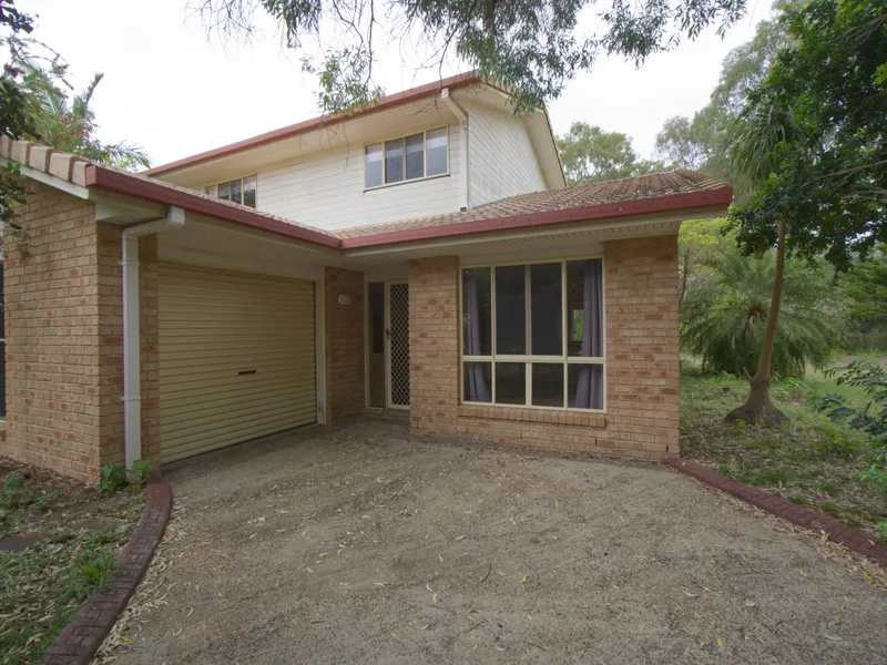 Large Coast Home, Located Walking Distance to Moore Park Beach