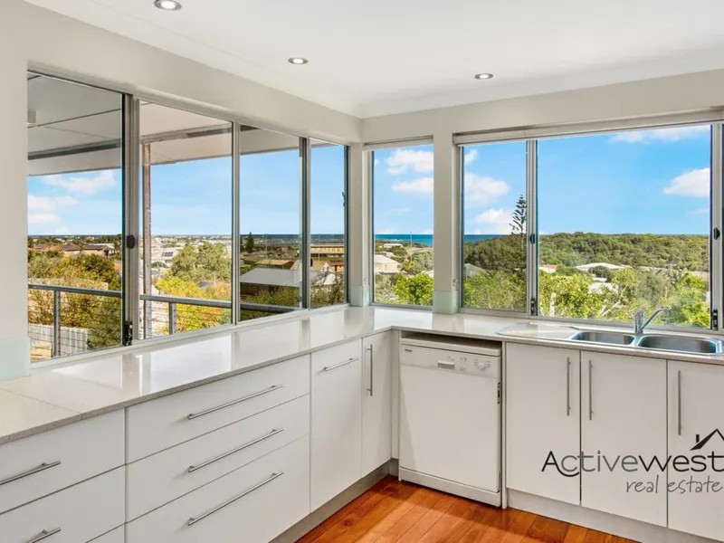 Live the Coastal Dream