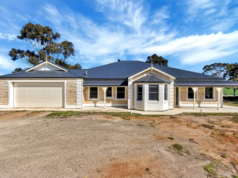 Sensational property on Sunny Hill Court!