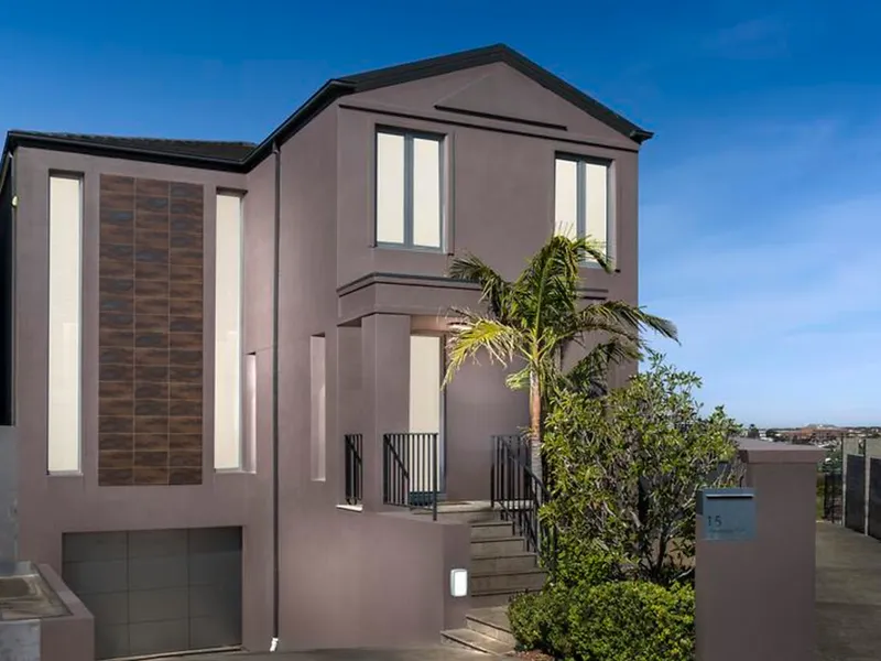 Luxurious Residence in Exclusive Locale with City Views