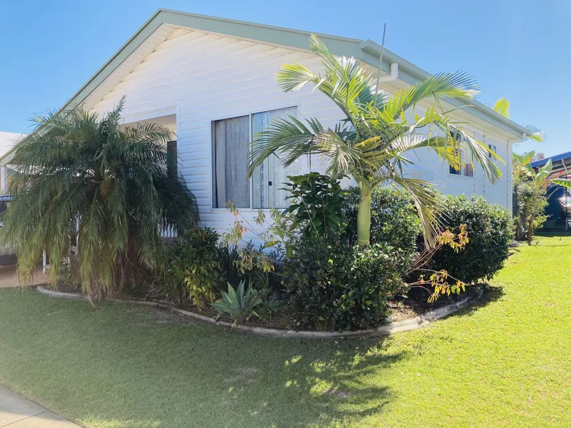 PRICE REDUCTION: Hervey Bay cottage- A hidden gem in paradise and with huge eco friendly solar installed.