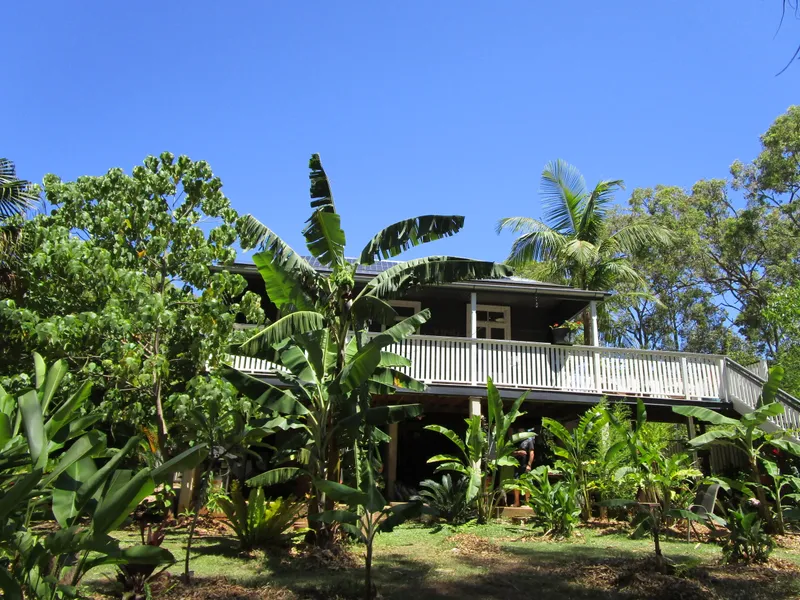 Renovated Queenslander with Spare block on a Separate Title, on Naturally Wonderful Lamb Island part of Redlands Coast Southern Islands