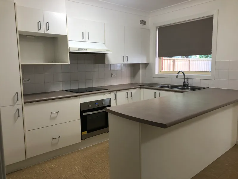 Quiet Location, 3 bedroom Duplex with Ducted Air Con