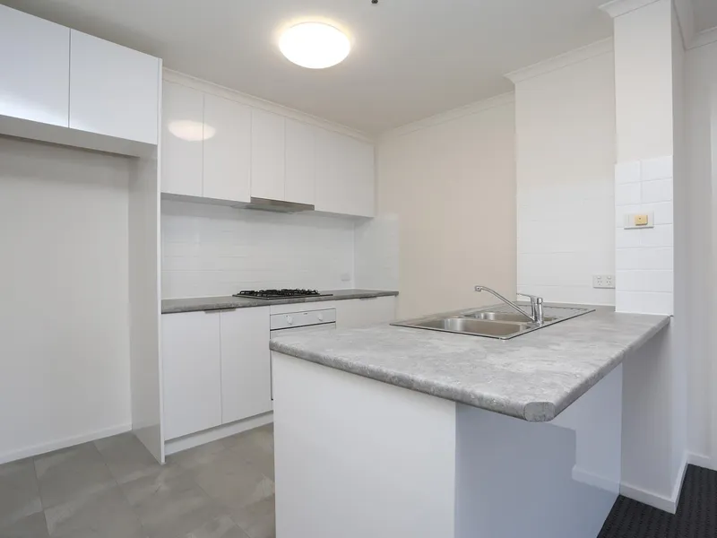 *2 WEEKS FREE RENT* Amazing size apartment