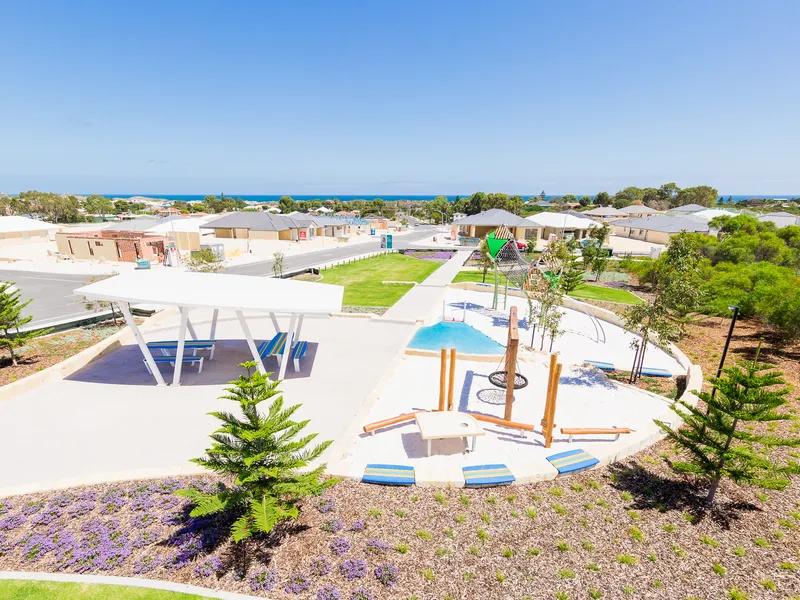 Rediscover convenience at Atlantis Beach estate