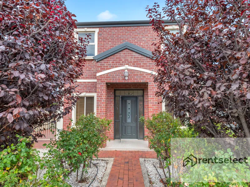 Spacious, Low Maintenance & Small Pet Neg!