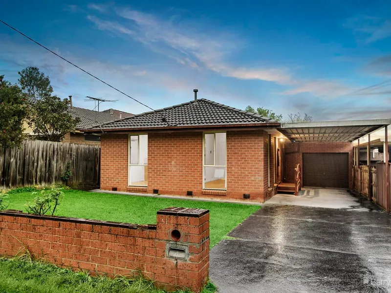 Superb Starter Home or Idyllic Investment