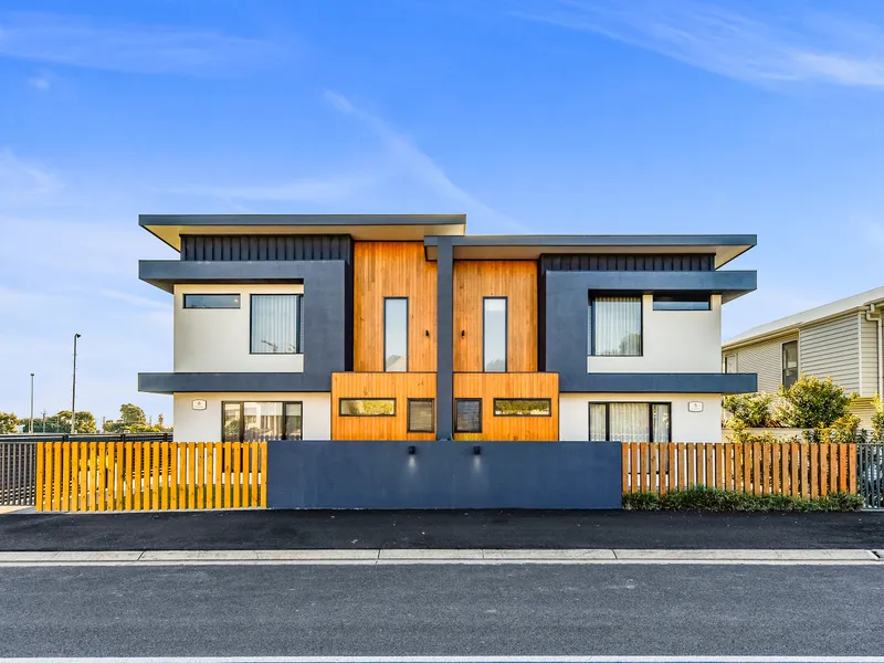 Ocean View Opulence in Kingston SE