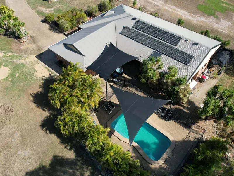 The Ultimate 5 bedroom Family home with pool and second dwelling on 5 acres*.