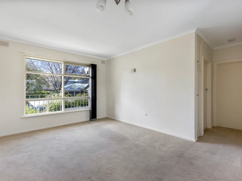 Easy Living in a Location to Love
