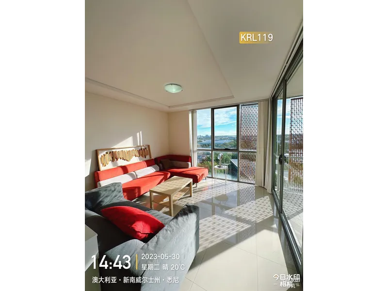 Super convenient & affordable single bedroom! Closed to Train station, Shopping centre & Restaurant