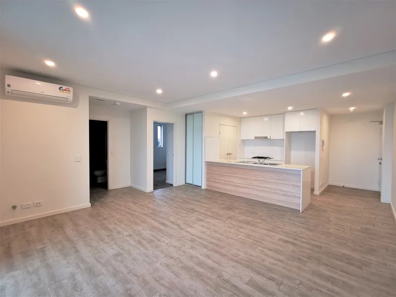 CONVENIENCE AND BEAUTIFUL VIEWS