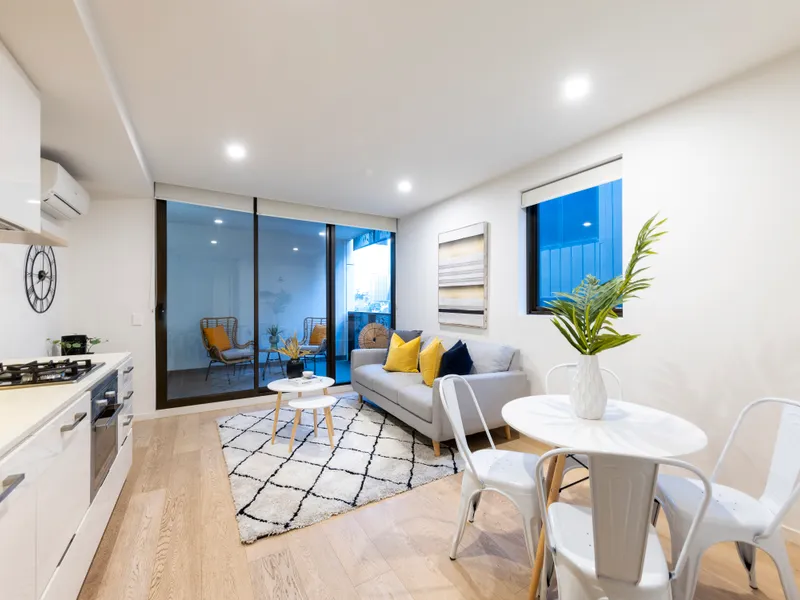 A Brilliant Urban Pad - FOR SALE BY EXPRESSIONS OF INTEREST by 12th August – prior offers invited