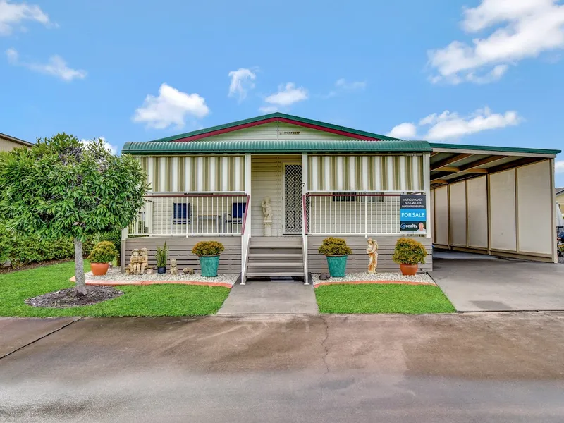 3 Bedroom charming cottage neat as a pin with all the extras including Solar electricity.