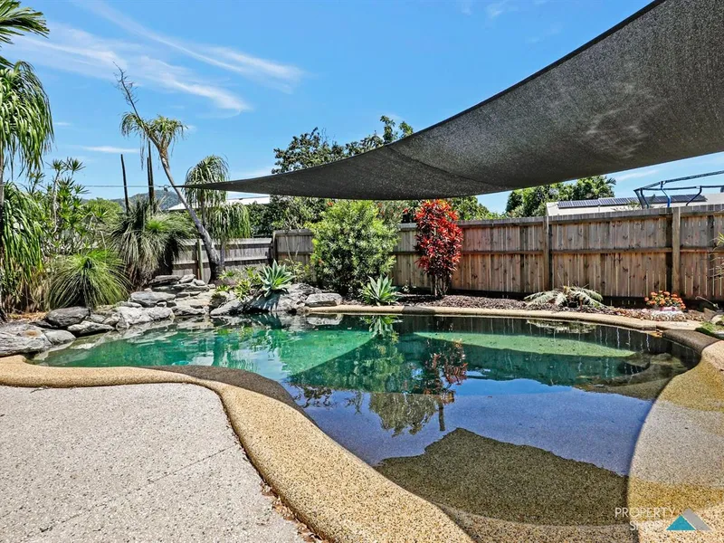 TRADIES HAVEN, BIG BLOCK + MASSIVE SHED